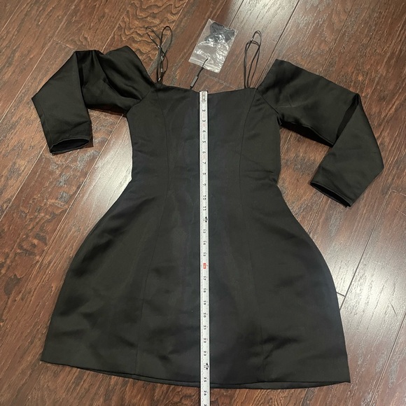 ELLIATT Vida Off The Shoulder Long Sleeve Cocktail Mini Women Size XSmall NEW - Picture 8 of 11